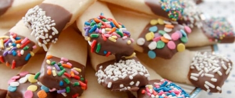 Chocolate dipped shortbread cookie Recipe