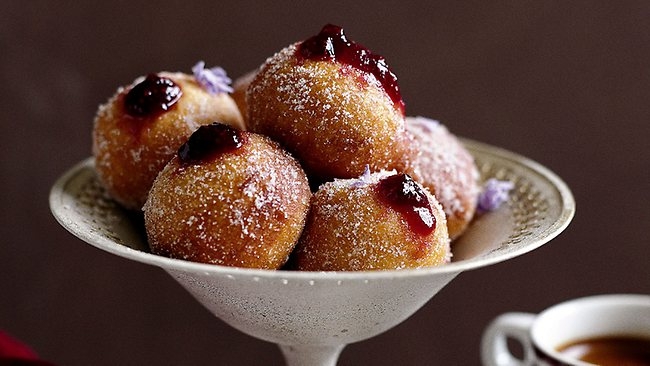 जैम डोनट्स - Jam Doughnuts Recipe