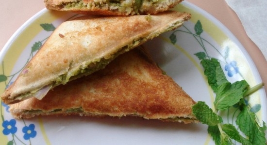 पालक पनीर की सेन्डविच - Palak Paneer Sandwich Recipe