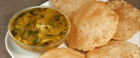 Potato Poori - Aloo Puri Recipe