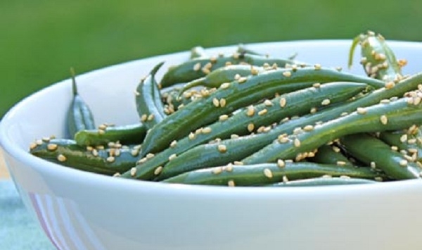 करौंदा और हरी मिर्च - Karonda Green Chilli Recipe