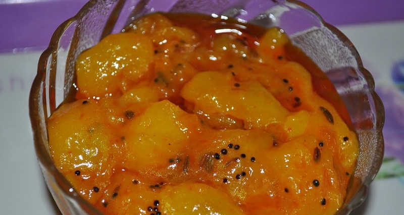 कच्चे आम की लौजी - Raw Mango Launji Recipe - Kairi ki Launji Recipe