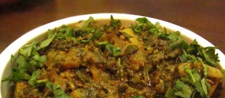 बैगन मूली के पत्ते की सब्जी - Eggplant Mooli ke Patte ki Sabzi - Eggplant with Radish Leaves