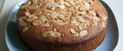 एगलैस बादाम केक - Eggless Almond Cake Recipe