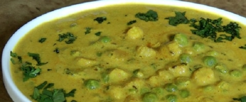 बेबी कार्न मटर करी - Baby Corn Green Peas Curry Recipe