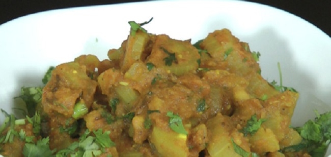 परवल कोरमा - Parwal Korma Recipe - Parval Korma Curry Recipe