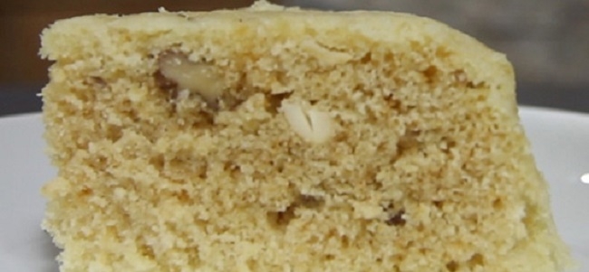 माइक्रोवेव एपल स्पंज केक - Apple Eggless Cake in Microwave Recipe