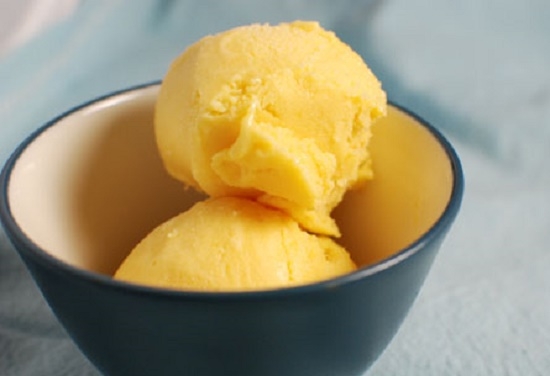 आम की आइसक्रीम - Mango Ice Cream Recipe