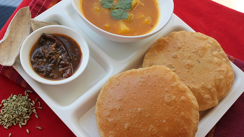 भरवां बेड़मी पूरी - Bedmi Puri Recipe