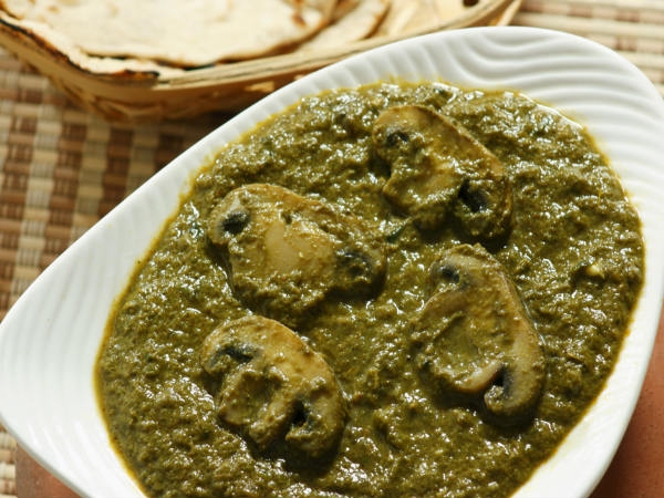 Palak Mushroom Curry - Khumbh Palak Curry