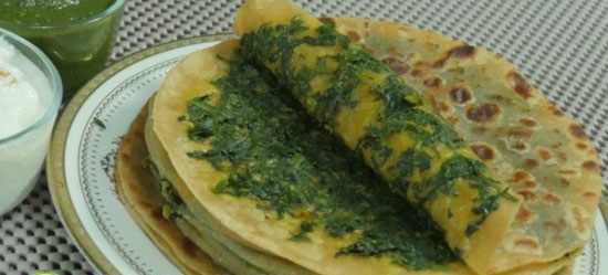 Spinach Stuffed Paratha - Palak Bharwan Paratha Recipe