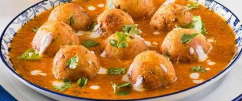 भरवां पनीर कोफ्ता - Stuffed Paneer Kofta Curry Recipe