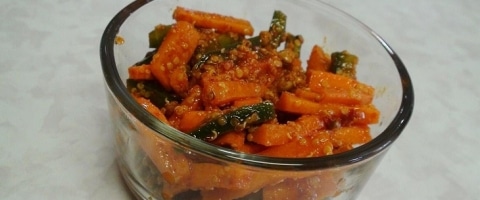 गाजर का अचार - Carrot Pickle Recipe