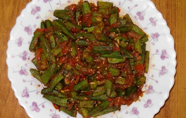 अचारी भिन्डी - Achari Bhindi Recipe