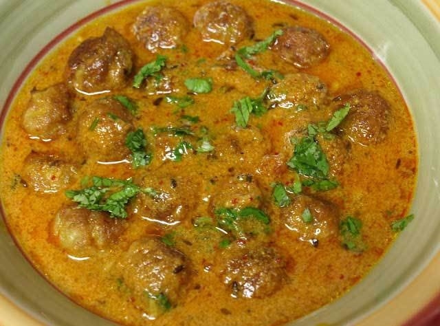 हरी मटर के कोफ्ते - Matar Kofta Curry Recipe