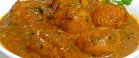 भरवां आलू - Stuffed Potato Curry - Bharwan Aloo Curry Recipe