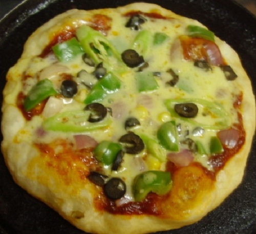 पिज्जा तवा पर बनाइये - Tawa Pizza Recipe